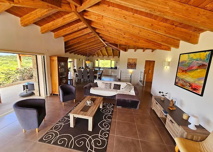 Samsara, Piscine & Luxe