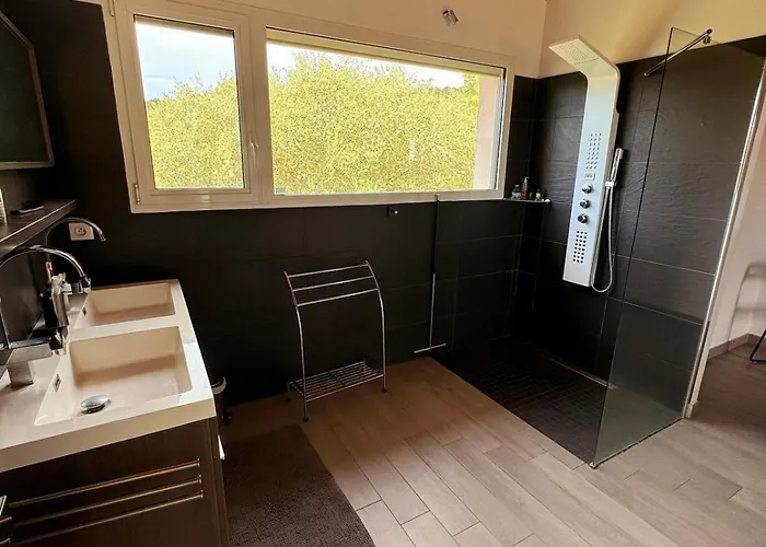 Βίλα Samsara, Piscine & Luxe Lecci