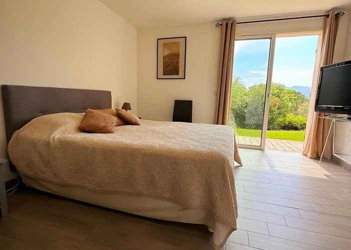 Samsara, Piscine & Luxe * Lecci