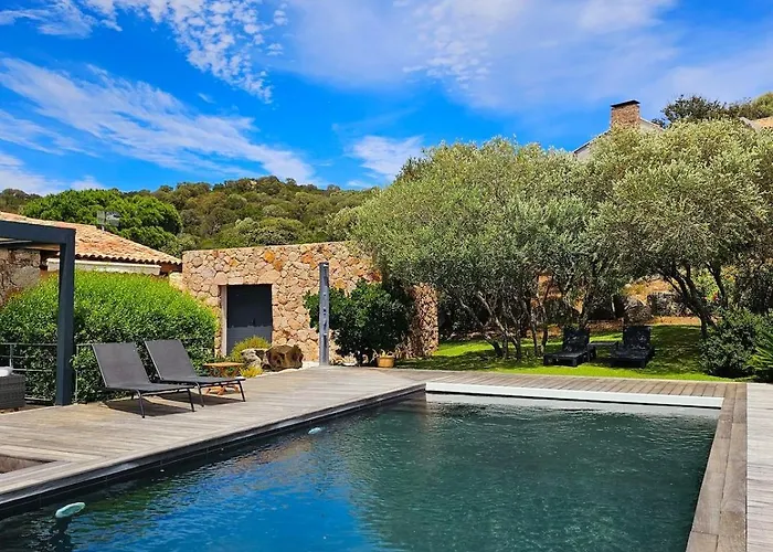 Samsara, Piscine & Luxe *